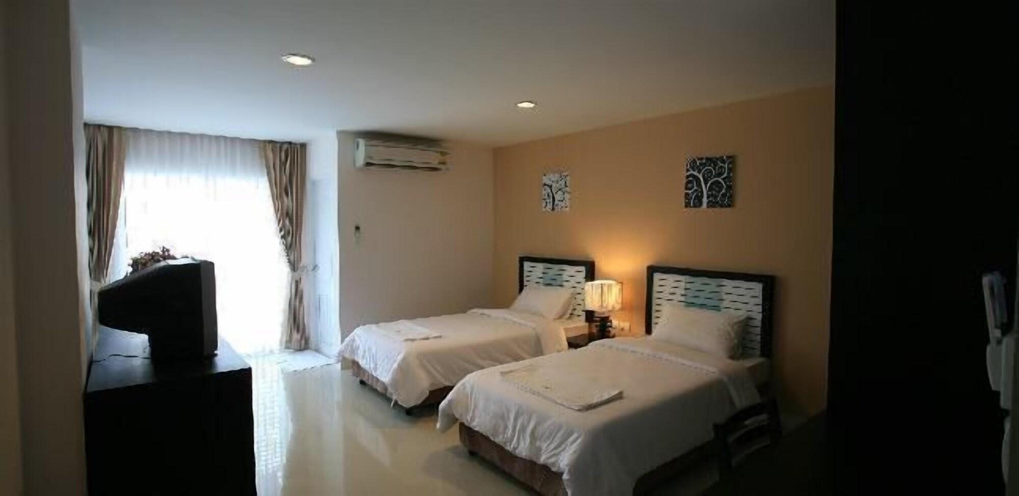 Hotel Similan Mansion Bangsaen Esterno foto