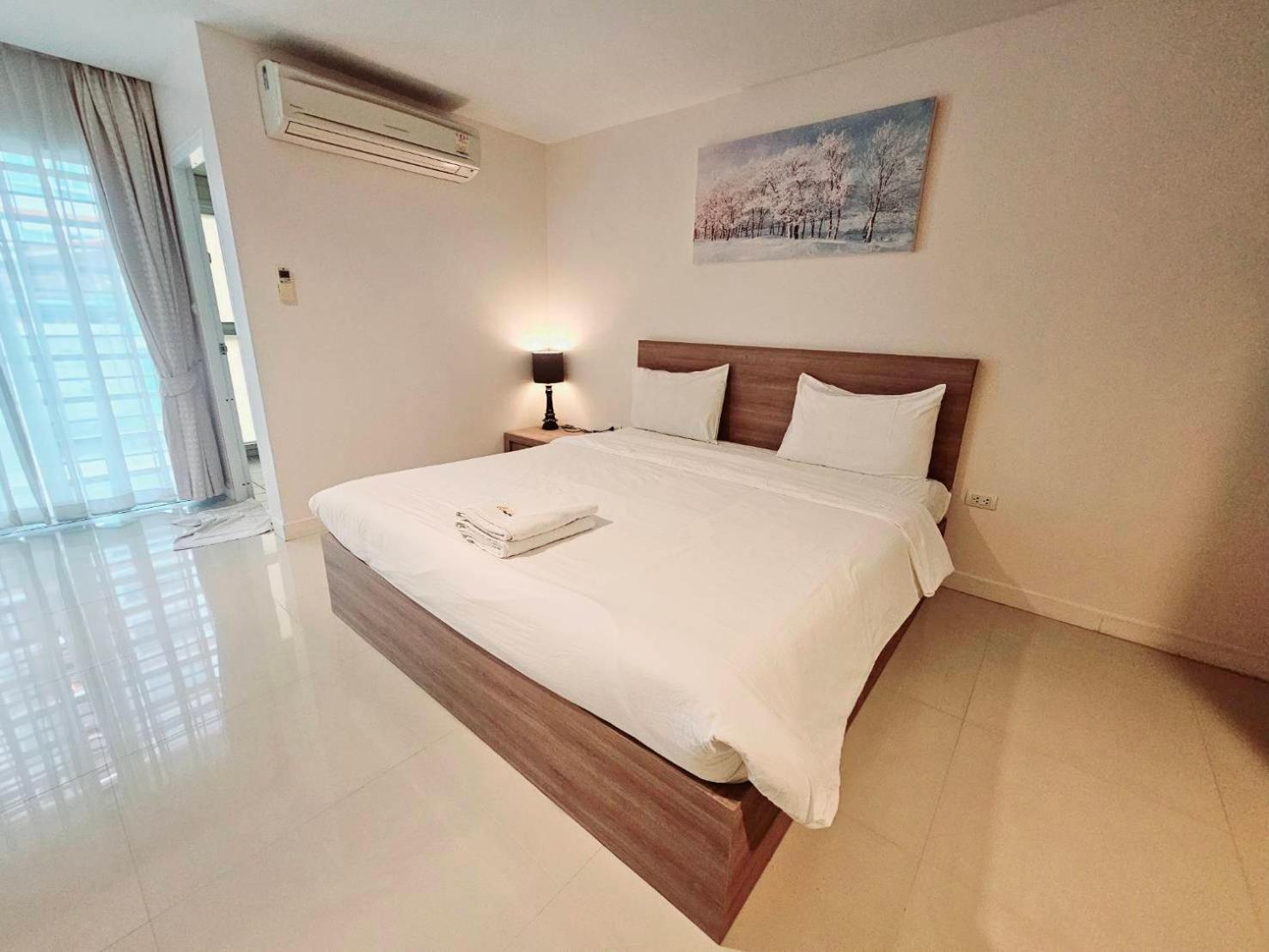 Hotel Similan Mansion Bangsaen Esterno foto