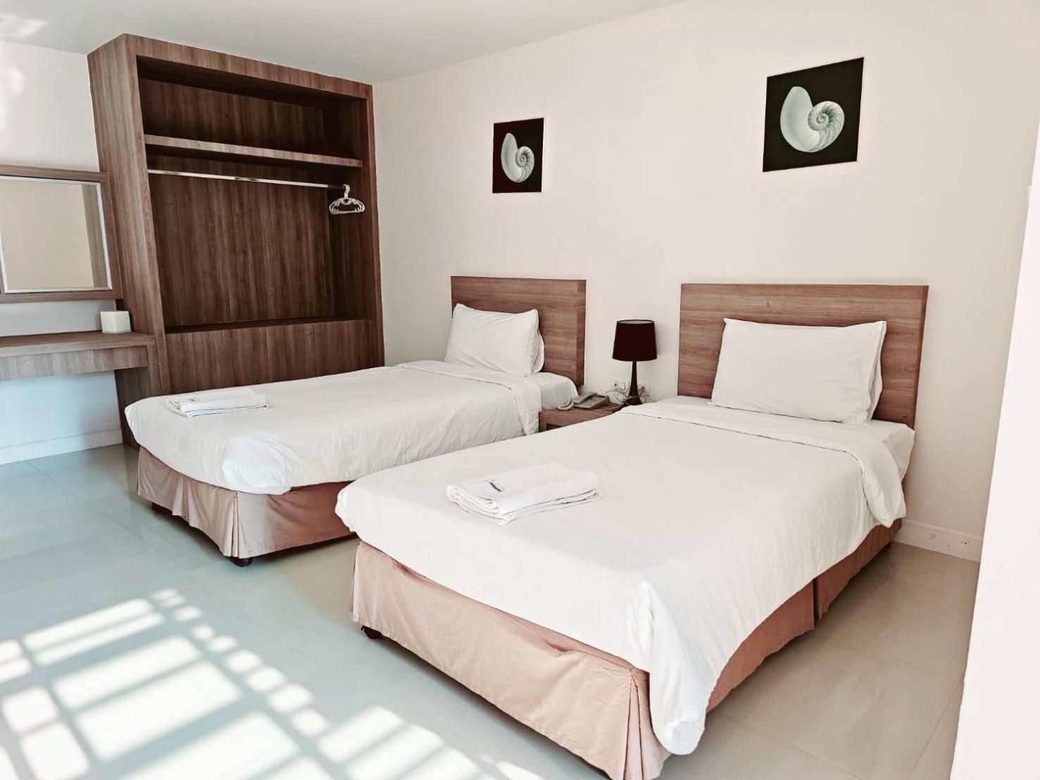 Hotel Similan Mansion Bangsaen Esterno foto