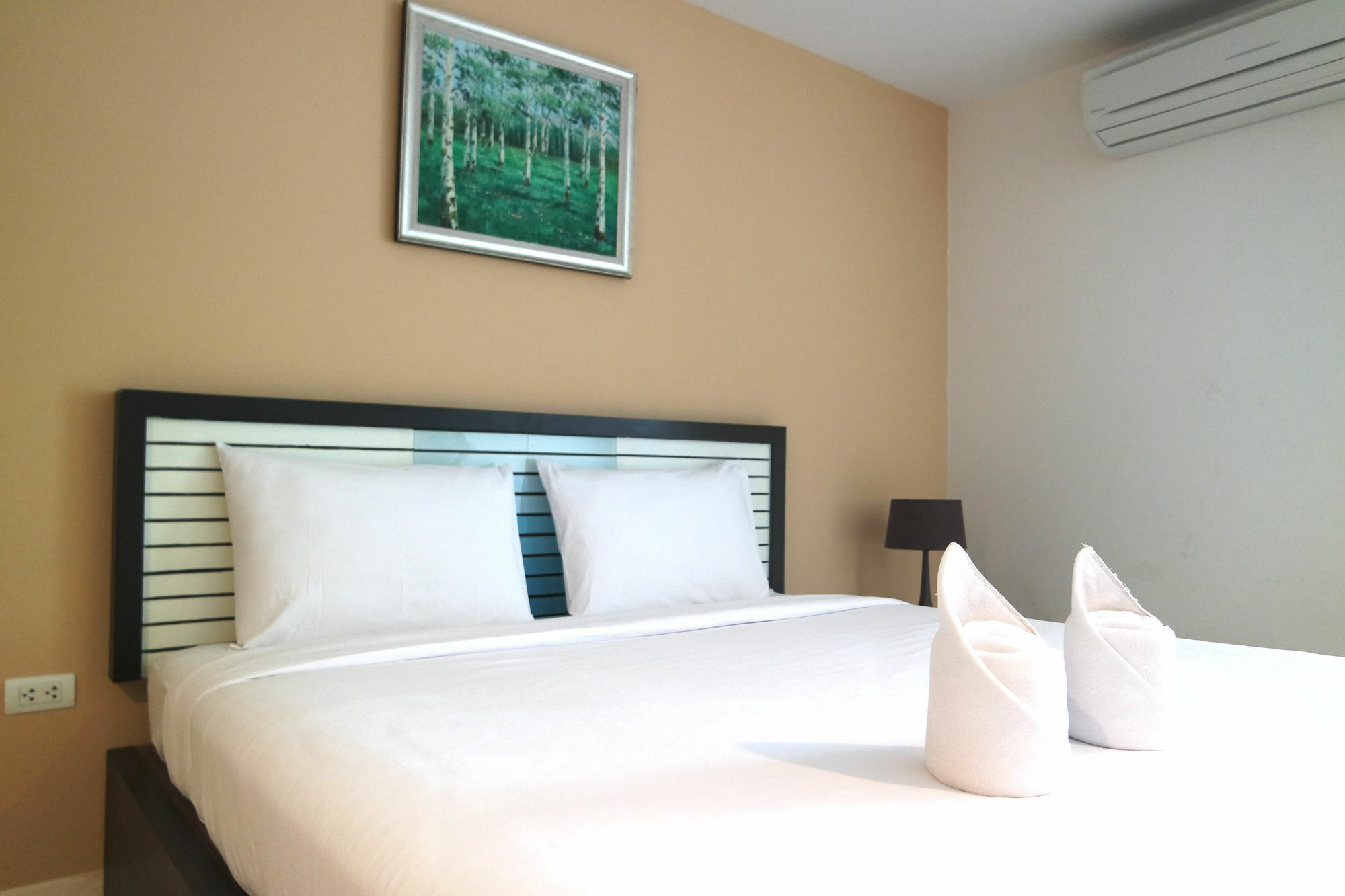 Hotel Similan Mansion Bangsaen Esterno foto